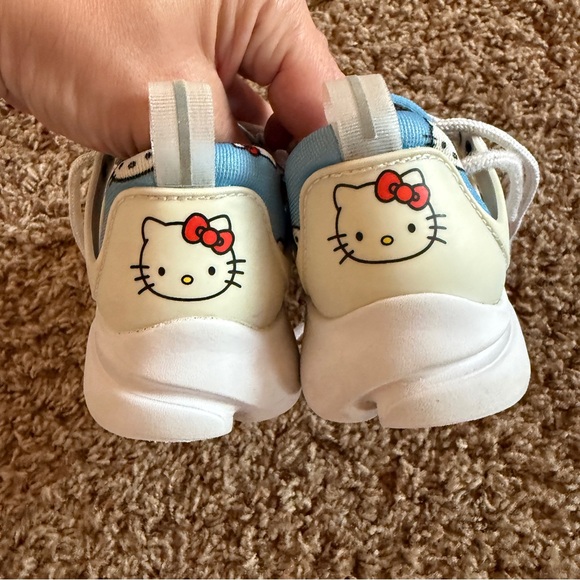 Hello Kitty Nike air presto - Picture 4 of 7